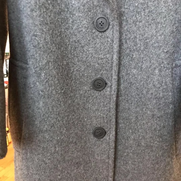 Burberry women’s gray wool trench coat - Picture 4 of 8